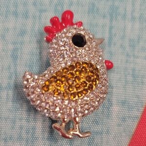 Sparkling Chicken Brooch
